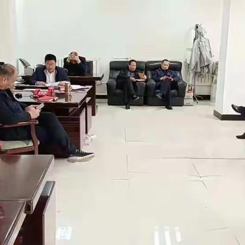 现金运营中心召开内部管理"大讨论"会议