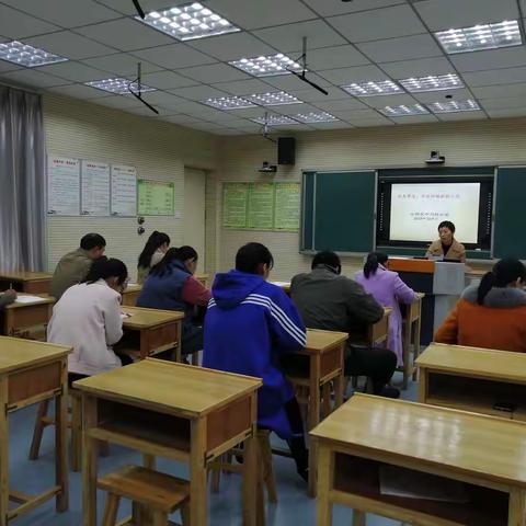 大手拉小手，同为创卫走
