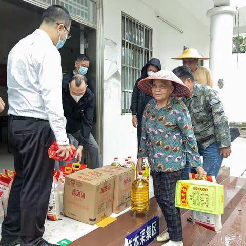 市融媒体中心开展2023年“迎新春送温暖”走访慰问活动