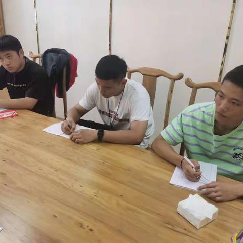 【教育质量提升行动 | 第27期 】无生课堂演练，为站上讲台做好准备——合肥市长淮新村小学体育组开展教研活动