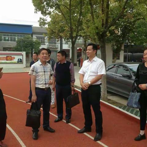 话似春雨细润物，情系汊河暖民心 ——邱正东局长莅临汊河工作记实