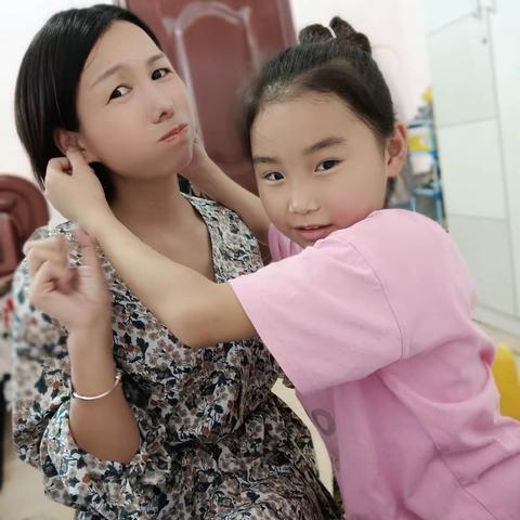 爱画画的尚周莹