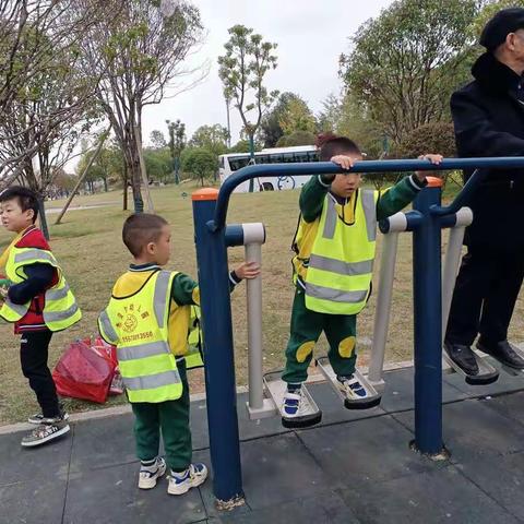 九九重阳节，孩子们开心了，长辈就开心了！