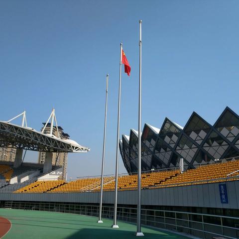 丽水中学参加市老年人趣味运动会，荣获团体总分第二名