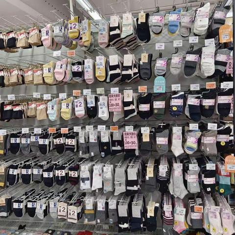 1061麻城店袜子陈列美篇