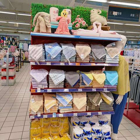 1061麻城店拖鞋/袜子/毛巾场景陈列