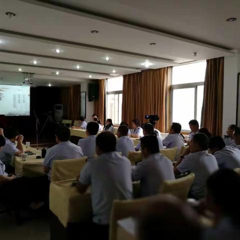 雅舍，书香，品味，分享 ——泾阳县地税局成功举办“读经典诵美文”朗读活动