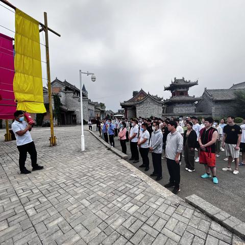 西演·西安战士战旗杂技团开展“遵守安全生产法 当好第一责任人”安全生产培训及消防实操演练活动