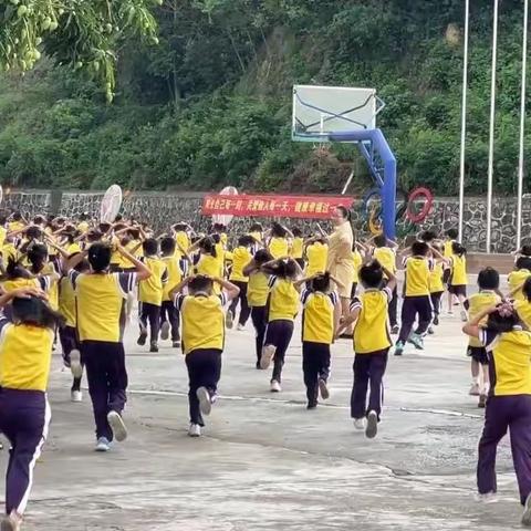 防震减灾，临“震”不乱——记白石小学开展防地震安全疏散演练