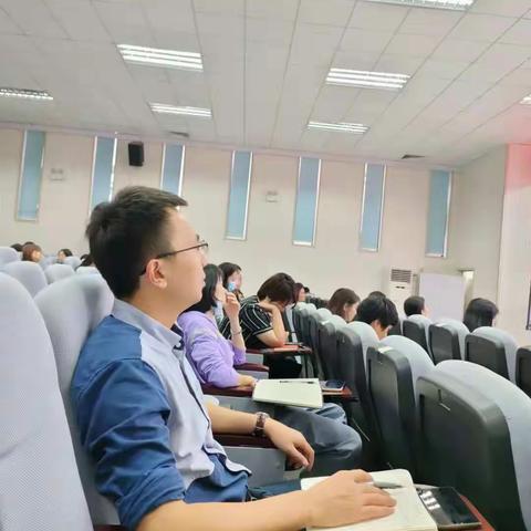 关爱心灵，呵护成长   ——记我校开展校园心理危机预防专题培训