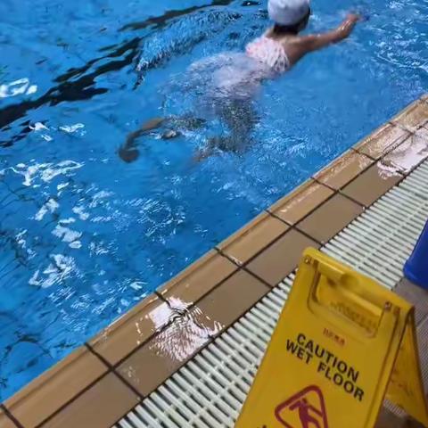 抗击疫情   锻炼不停——运动篇    游泳
