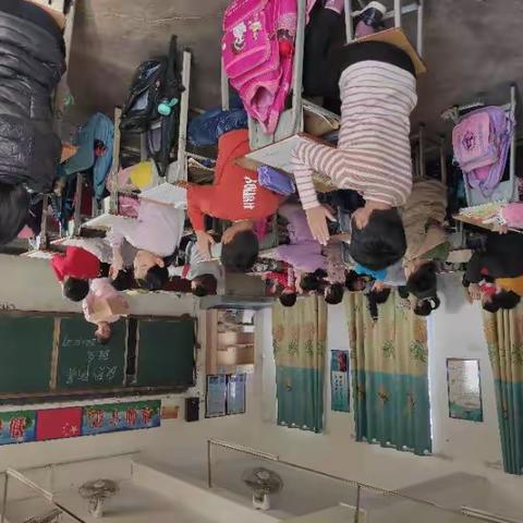 低坡小学反恐防暴教育工作总结