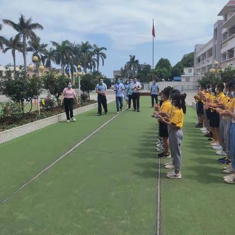 欢乐庆六一　资助暖心人 ------莊一霖、黄家明先生莅临大泽镇五和小学慰问学生活动