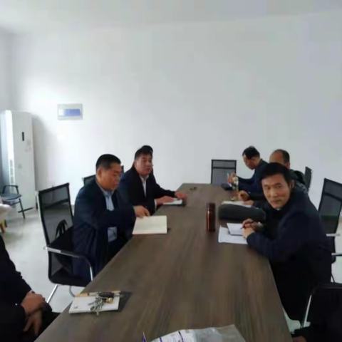 省工信厅仲瑜处长对我县非危险化学品生产企业安全驻点情况进行督导