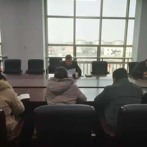 东明县工信局组织开展“不负春光起好步 乘势而上开新局”主题党日活动