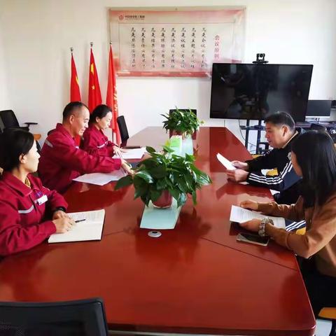 县工信局对重点企业“省市基本公共服务和生态环境满意度电话调查内容”贯彻落实 工作进行督导