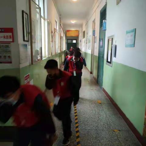 土河小学消防应急避险演练