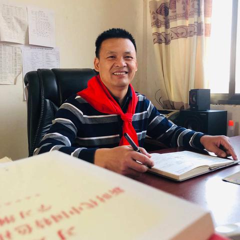 “夯实专业基础，助力青年教师成长”——泰和县沿溪中心小学助青年教师成长系列活动