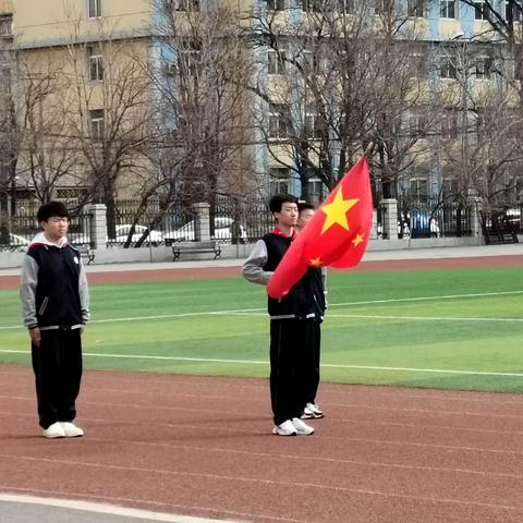 鞍山市第十二中学“温馨三八节，感恩母亲”主题升旗仪式