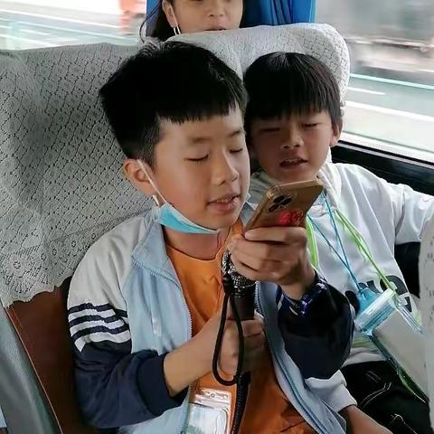 漫步书香八坊——五年级的研学之旅