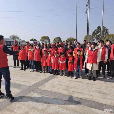 学雷锋在行动--城市驿站爱心温暖养老院