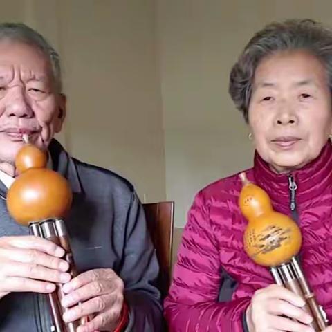 天边 许长连王聘仪葫芦丝合奏