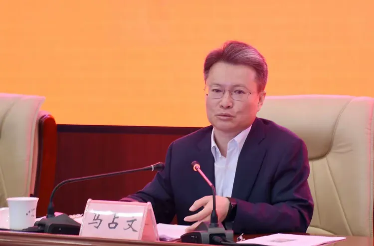 区长马占文发表重要讲话区委常委,组织部部长孙涛就干部驻村提出了