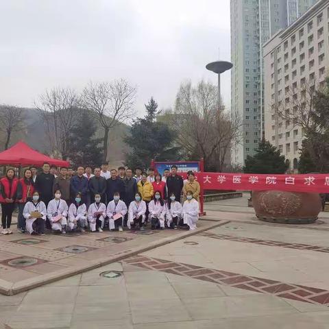【筑梦宝塔   智联杨家岭】杨家岭社区联合延安大学白求恩志愿服务队开展义诊活动
