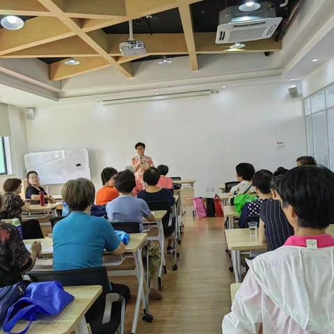 秋阳高照，爱心有您——记周浦站暑期后编织小组第一次活动