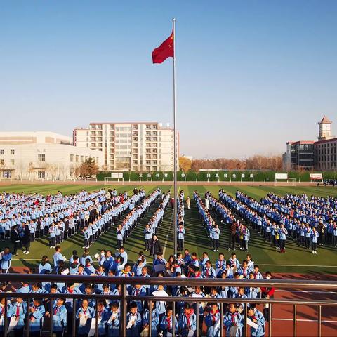 青春校园，绽放青春梦想。——东营市实验中学运河路校区2021级32班校园生活记录