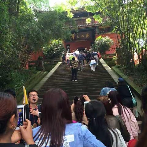 乐山峨眉都江堰之旅