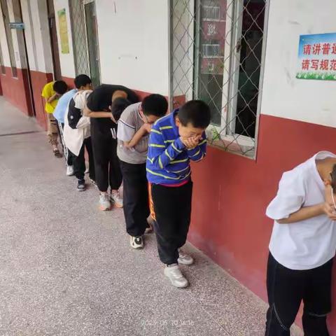 关爱学生幸福成长——河西小学举行防火演练