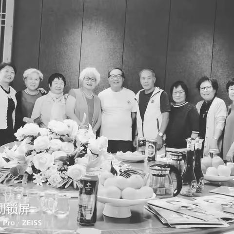 五十年情缘，同学共聚会