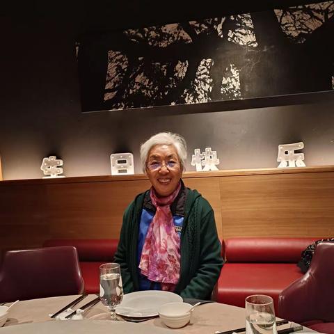 奶奶的生日秋实又红