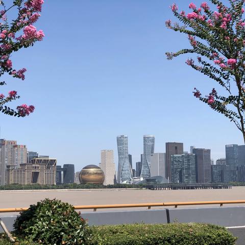 秋日，钱江……