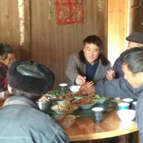 脱贫攻坚进行时，农工部帮扶干部“走亲串户”心连心