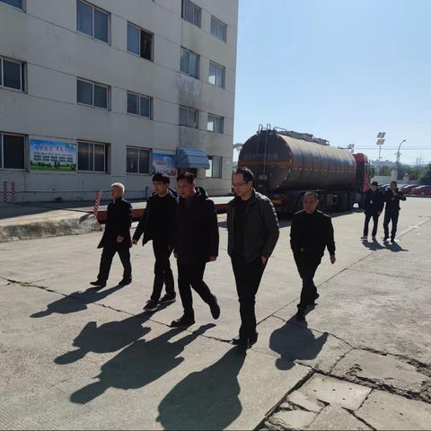 塘下镇应急管理中心开展节后企业复工复产检查工作