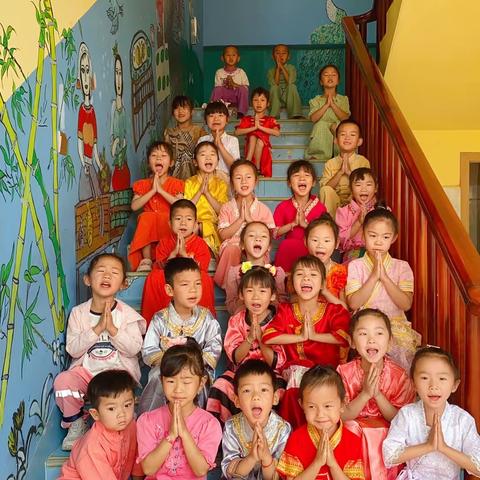 瑞丽市童之梦幼儿园2023年4月泼水狂欢🎉节活动