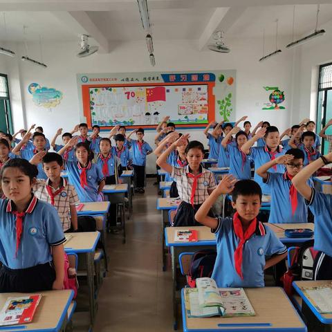 164班丰富多彩的校园生活