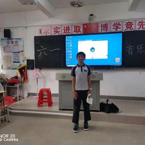 2021年6月1日八年级（14）班六一音乐会(1)