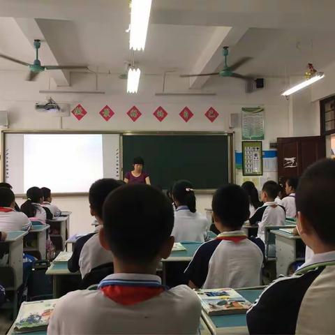 慧眼阅读，慧心教学                  -记邱淑慧副校长的一次常规课教学展示活动