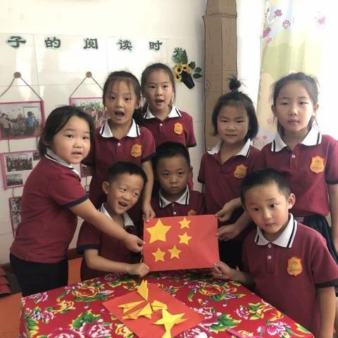 金秋时节   喜迎国庆—陵阳街道中心幼儿园“庆国庆”主题活动掠影