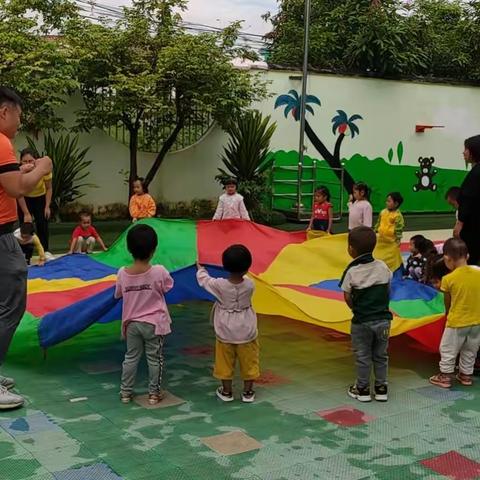 小喇叭幼儿园宝贝成长记录