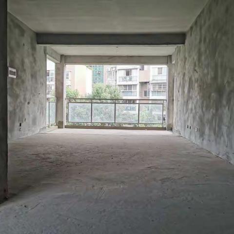 🌟🌟三天必卖 61.8万贱卖新城一号电梯小洋房 总高7楼 产权112 三房两厅双卫 ☎️67039