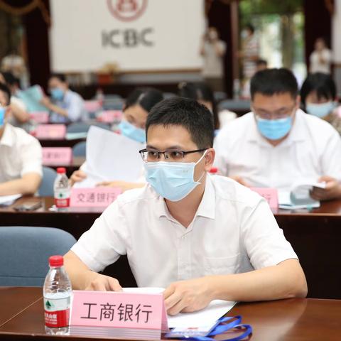 合规创造价值——记玉林分行北流支行“双料冠军”黄健