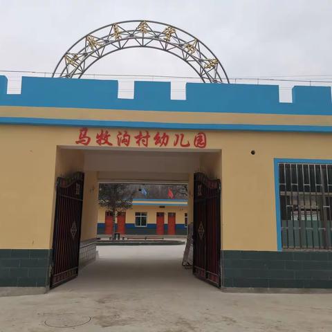 春暖花开，校园正茂