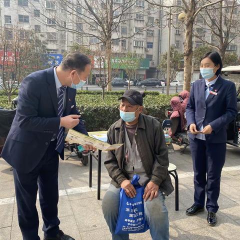 济南农商银行洛北支行开展反假币宣传活动
