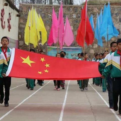 西南舁联校第二届幼儿趣味运动会