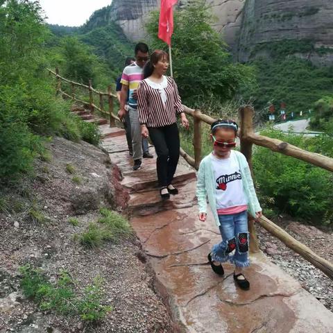 全家总动员，去逛九龙山