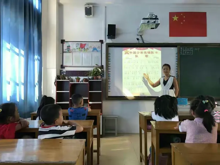 沙县凤岗中心小学"10.13我是光荣的少先队员"主题队日活动